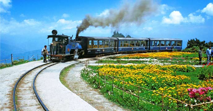 Darjeeling Toy Train breaks 100-year-old revenue record