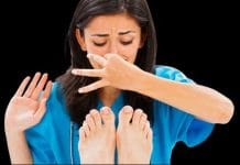 Stinky Feet: পায়ে দুর্গন্ধ উঠছে গরমে! মেনে চলুন এই পদ্ধতি Beat the Heat and Stinky Feet: A Guide to Keeping Your Feet Fresh
