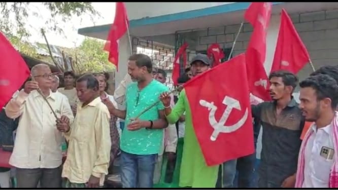 Minorities Join CPI(M) in Birbhum: 600 Left TMC