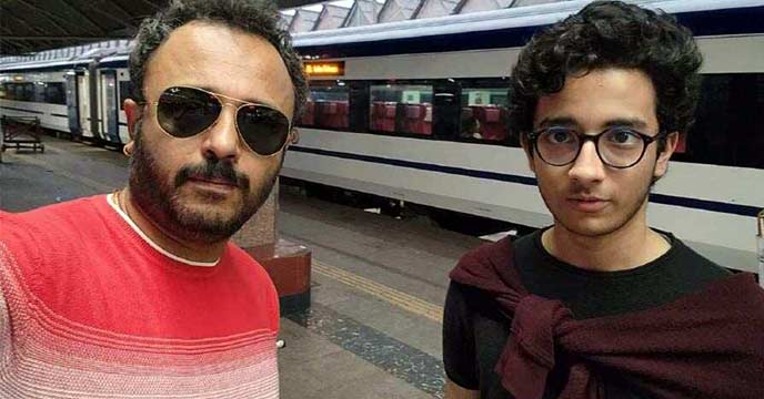 Actor Jayjit Banerjee with his son