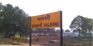 Excavation of an ancient sculpture during pond digging in Salboni.