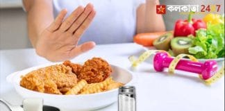 Salt and sugar on a wooden spoon