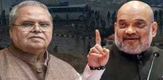 Former Jammu and Kashmir Governor Satyapal Singh and Home Minister Amit Shah discussing the Pulwama attack.