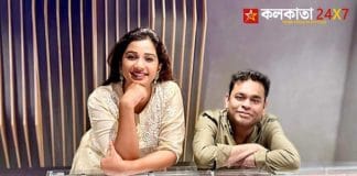 Shreya Ghoshal and AR Rahman posing together for a picture