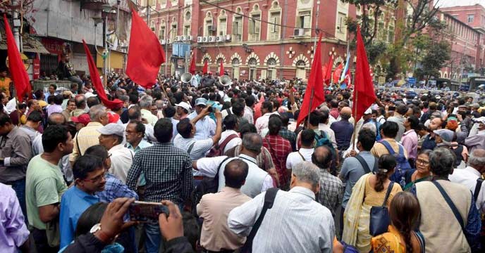 DA agitators protesting in West Bengal