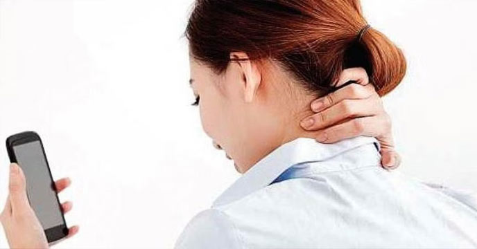neck pain smartphone usage