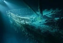 Titanic: ডুবে যাওয়া টাইটানিকের ভিতর ক্যামেরা দিল উঁকি Camera Peeks Inside the Sunken Titanic