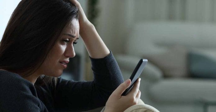 Water Damage to Your Mobile Phone? Follow These Rules for Quick Recovery!