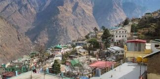 Unveiling the Danger: Cracks in Houses Threaten Joshimath's Relatively Protected Area