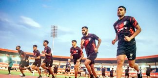 Intercontinental Cup footballers practice