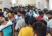 People queue up in Balasore to donate blood