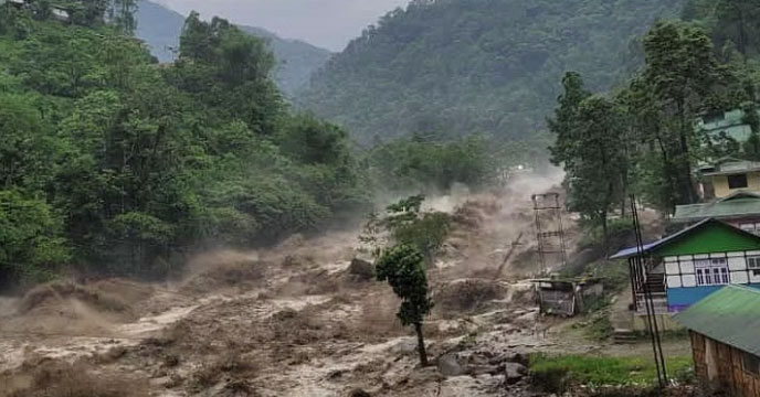 Teesta Flood: মুখ্যমন্ত্রীর নির্দেশের পরই আজ উত্তরবঙ্গে বন্যা পরিস্থতি দেখতে মন্ত্রী অরূপ বিশ্বাস