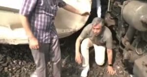 Coromandel Express Accident: High-Level Inquiry Announced, Railway Minister Appeals to Avoid Political Games