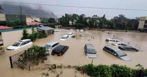 "Rising Risk of Flash Floods in North Bengal Amid Heavy Rain Forecast"