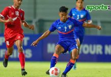 কেরালা ব্লাস্টার্সে (Kerala Blasters) যোগ দিতে চলেছেন ১৬ বছর বয়সী কোরু সিং থিঙ্গুজাম (Korou Singh Thingujam)।