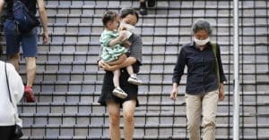Drops japan birth rate