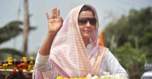 Parliament Ethics Committee Proposes Mahua Moitra's Expulsion Over 'Cash for Query' Allegations