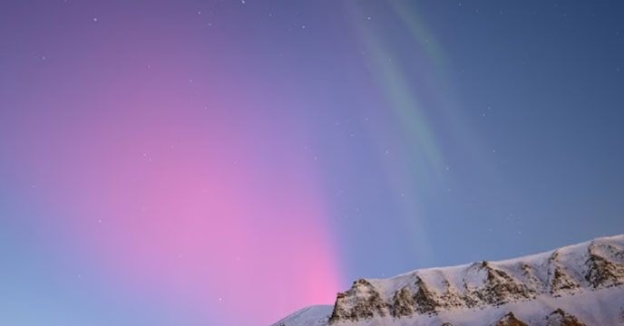 Sky turns pink at North Pole