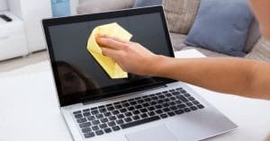 Cleaning laptop