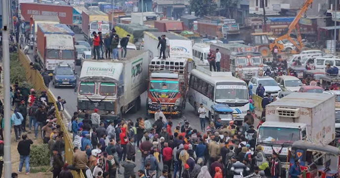 Truck drivers blocked the Agra-Delhi National Highway during a protest