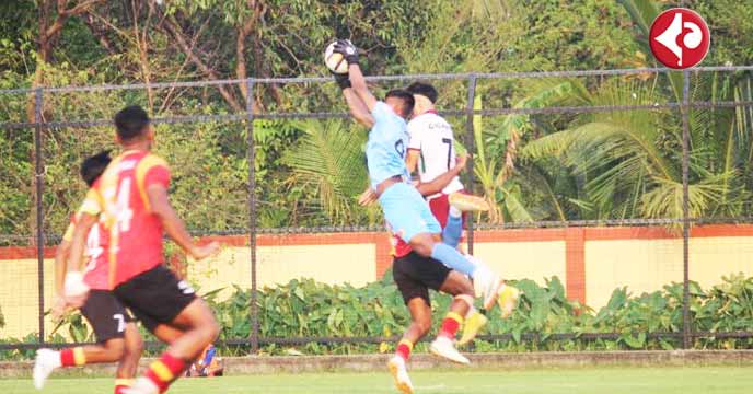 Gaurav Shaw's Stellar Goalkeeping Leads East Bengal to Revenge Victory Against Mohun Bagan Super Giants