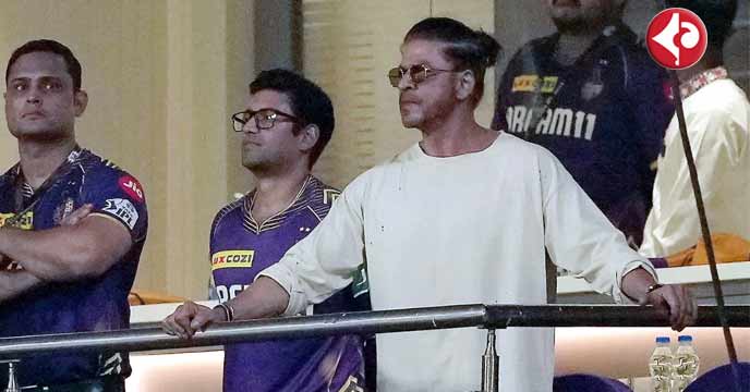 Shah Rukh Khan Spotted Smoking in Stadium During IPL 2024