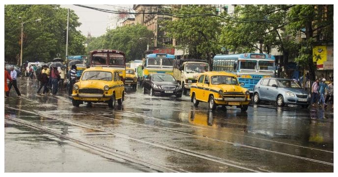 kolkata rain Rainfall: কলকাতায় তুমুল ঝড়-বৃষ্টির পূর্বাভাস, সতর্কতা জারি