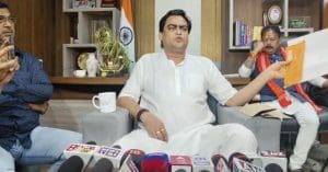 Thakurbari Erupts in Violence: Followers of Mamata Clash Over Shantanu Thakur’s Remarks