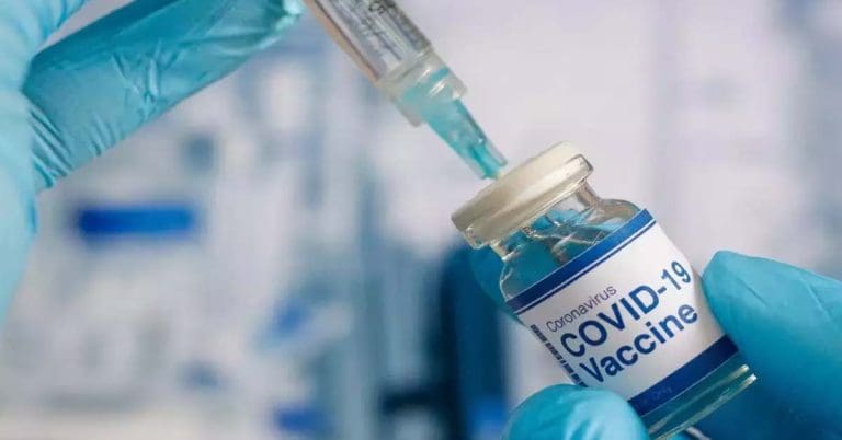Covid Vaccine: কোভিডের টিকায় হার্ট অ্যাটাকের ঝুঁকি, স্বীকার করল সংস্থা