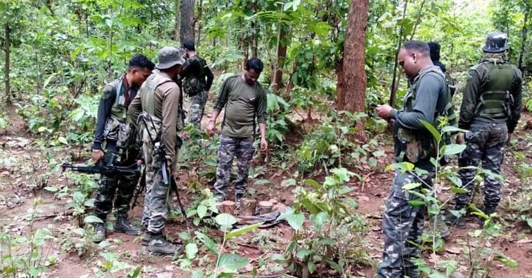 Encounter:  নিরাপত্তা বাহিনীর সঙ্গে রুদ্ধশ্বাস সংঘর্ষে নিকেশ ৭ মাওবাদী