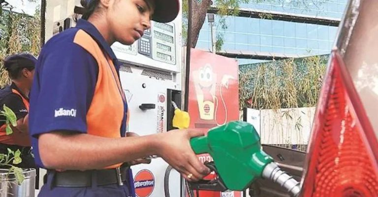 বাজেটের আগে বদলে গেল জ্বালানির দাম, কলকাতায় পেট্রোল কত জানেন?