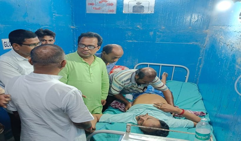 tmc workers beaten up in bhupatinagar of east medinipur