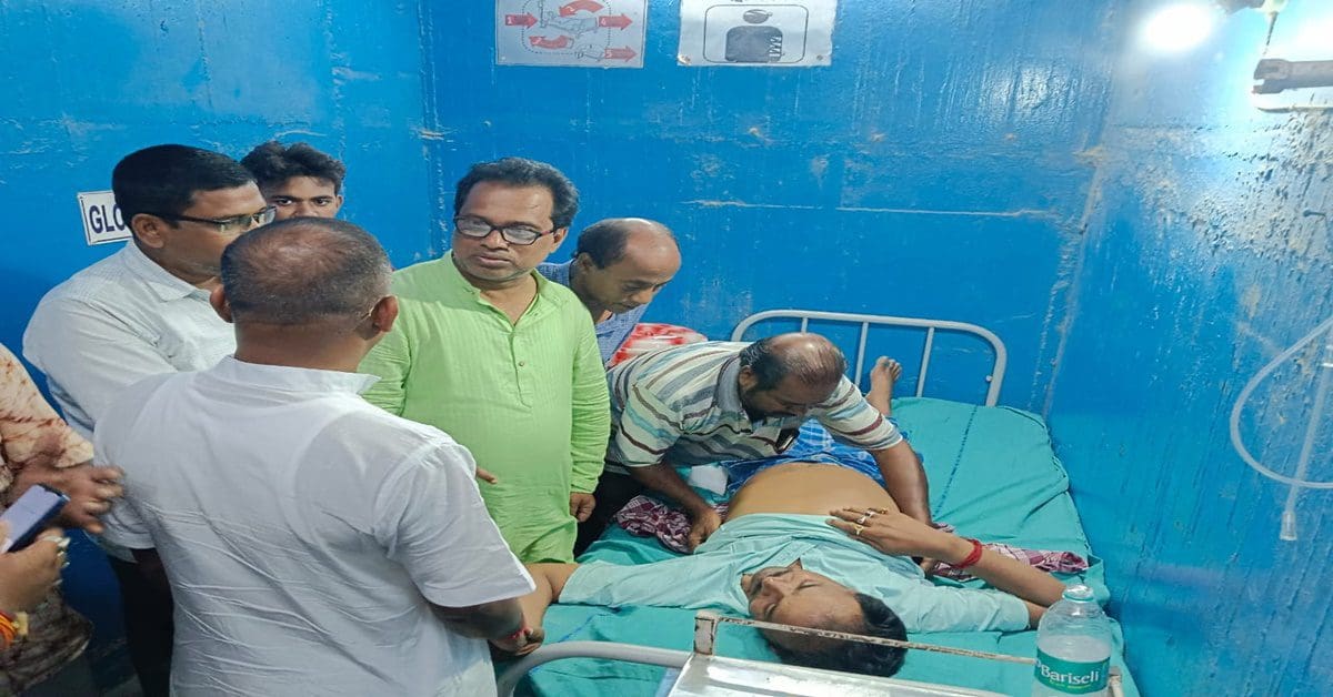 tmc workers beaten up in bhupatinagar of east medinipur