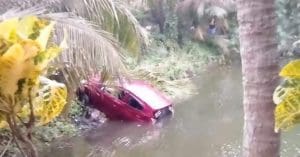 private car lost control and fell into the pond at tamlu in east medinipur 3 dead