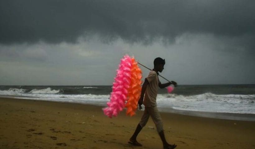 heavy rain ২৪-২৫ মে...ভারী থেকে অতি ভারী বৃষ্টিপাতের সম্ভাবনায় সতর্কতা জারি