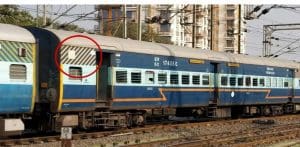 indian railways colored stripes know reasons , ট্রেনে তো চড়ে, জানেন কোচের গায়ে থাকা ডোরাকাটা দাগের অর্থ?