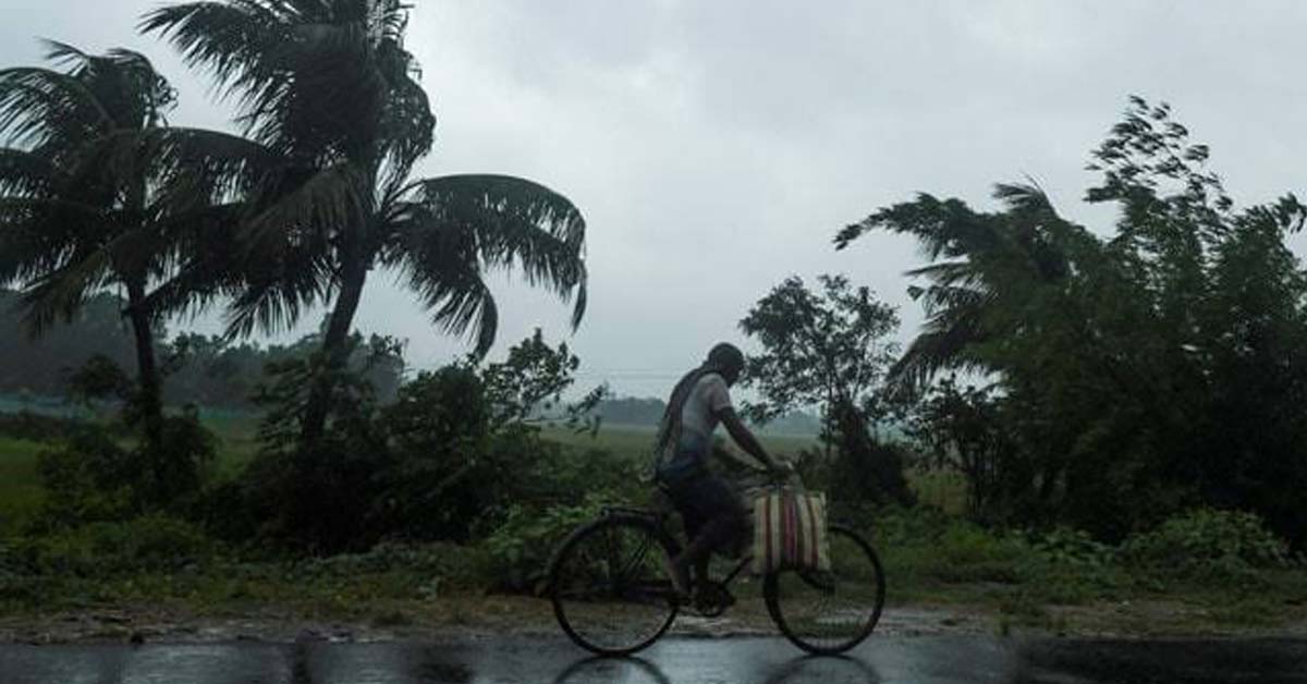 rain 3 Weather: গভীর নিম্নচাপের জের, দক্ষিণের ৩ জেলায় অতি ভারী বৃষ্টির সম্ভাবনা