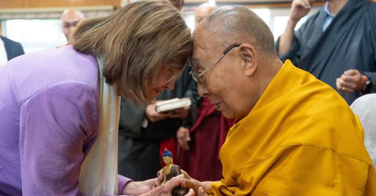 A high-ranking delegation of the US administration met with the Dalai Lama