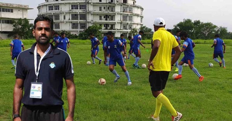 Coach Sanjay De