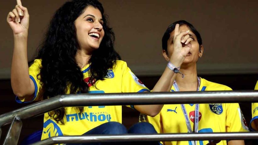 Kerala Blasters fan girl