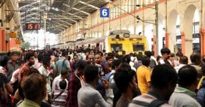 one-after-another-local-train-canceled-in-sealdah-passenger-suffering-is-extreme