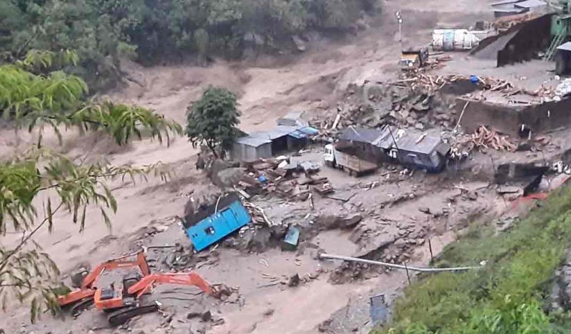 sikkim-many-bengali-tourists-are-affected-by-landslides