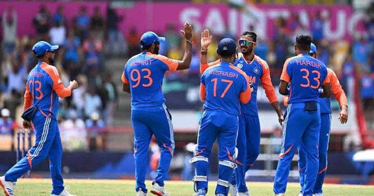 T20 World Cup: অস্ট্রেলিয়াকে হারিয়ে সেমিফাইনালে ভারত