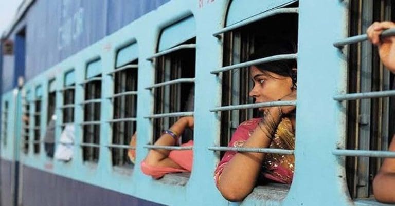 IRCTC-তে ট্রেনের টিকিট কাটার আগে সাবধান, হতে পারে জেলও