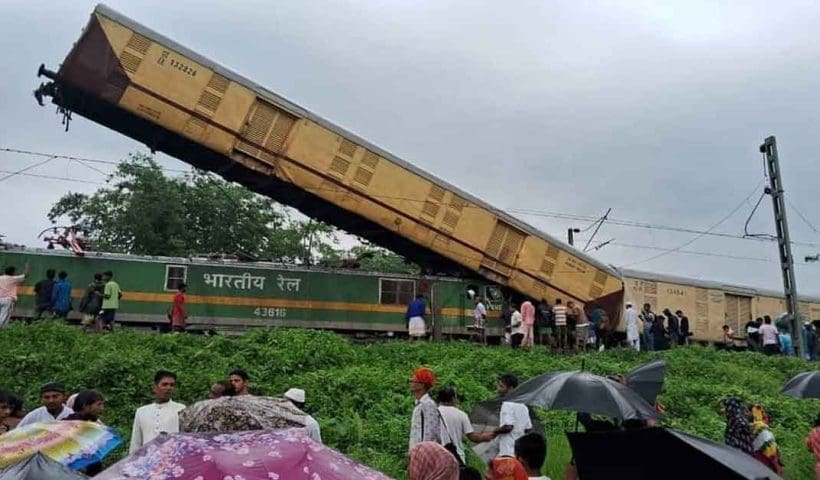 kanchanjangha 1 কাঞ্চনজঙ্ঘা এক্সপ্রেস দূর্ঘটনা নিয়ে এক্স হ্যান্ডেলে মুখ্যমন্ত্রীর বার্তা