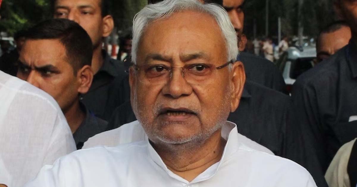 Bihar CM Nitish Kumar Demands Mobile Ban, Claims Earth Will Be Destroyed in 10 Years