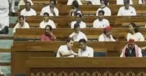 Rahul Gandhi Abhishek Banerjee Discussion Amid Dispute Over Lok Sabha Speaker election 2024, মমতার মানভঞ্জনে মরিয়া রাহুল! লোকসভায় অভিষেকের সঙ্গে কথা