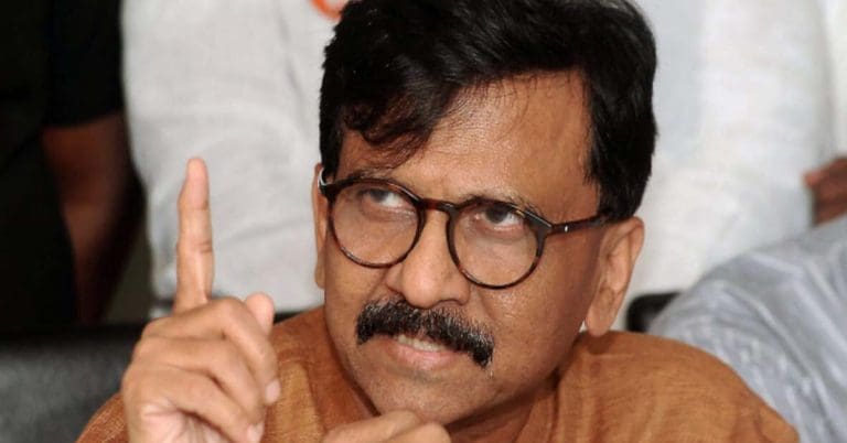 “বাংলাদেশি যদি হামলাকারী হয়,তাহলে দায় কেন্দ্রীয় সরকারের” – বিজেপিকে তোপ সঞ্জয় রাউতের