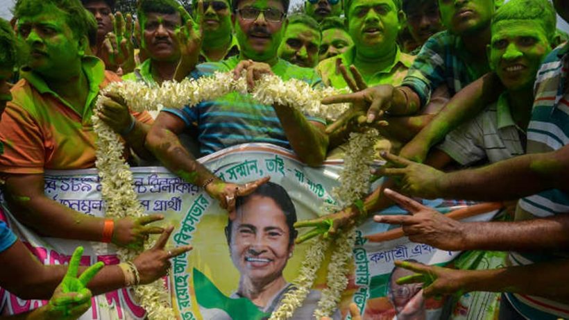 Mamata Banerjee-s TMC falsifies exit poll results leads West Bengal in Lok Sabha polls by a huge margin, বাংলা মমতারই, সব সমীক্ষা মিথ্যা করে এখনও পর্যন্ত বড় ব্যবধানে এগিয়ে তৃণমূল