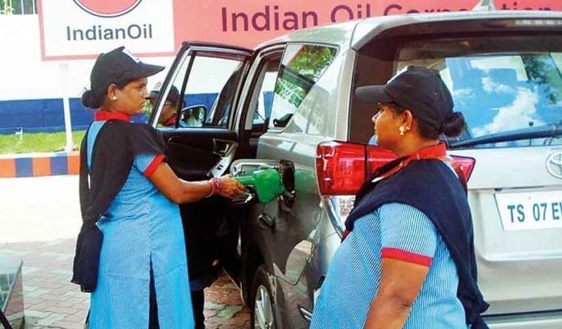 Petrol Pump 1 Petrol Diesel Price: আজ ৯৪.৭২ টাকায় বিক্রি হচ্ছে পেট্রোল, কলকাতার রেট কত ?